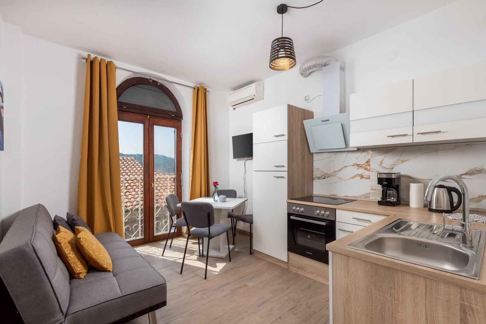 Apartments Jadranka Omišalj Екстериор снимка