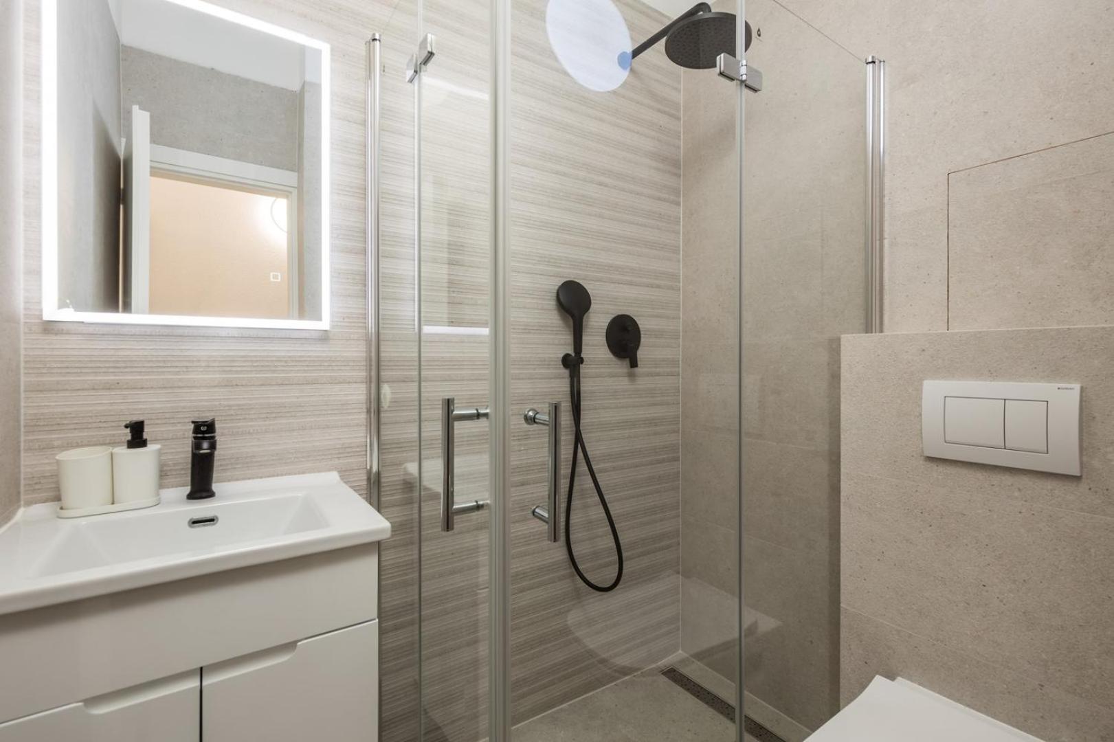 Apartments Jadranka Omišalj Екстериор снимка