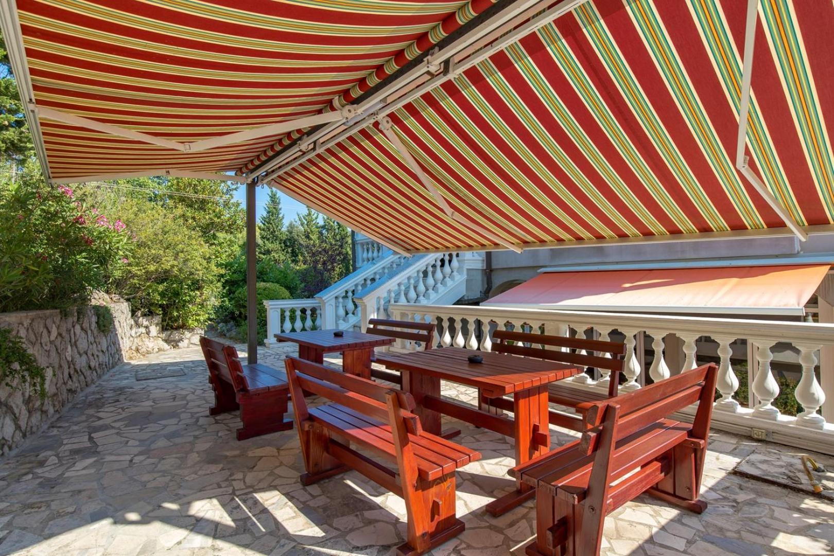 Apartments Jadranka Omišalj Екстериор снимка