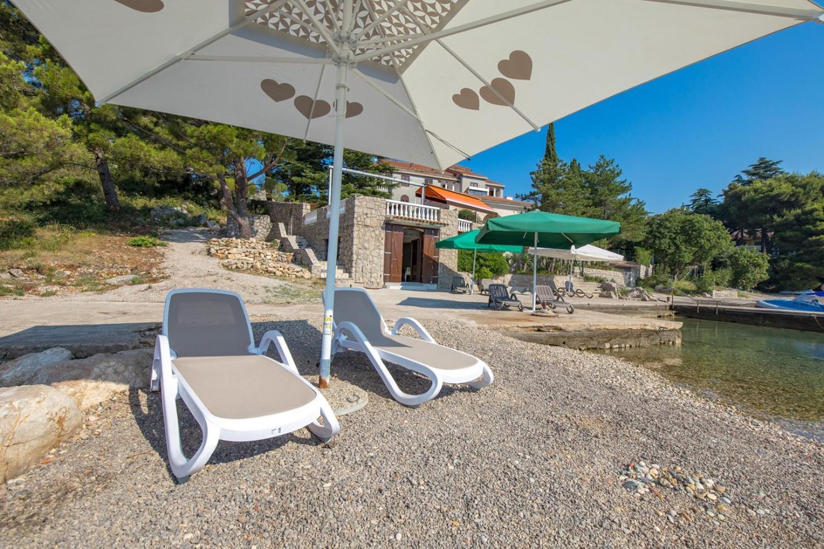 Apartments Jadranka Omišalj Екстериор снимка