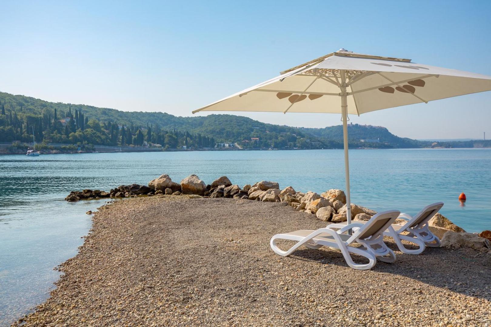 Apartments Jadranka Omišalj Екстериор снимка