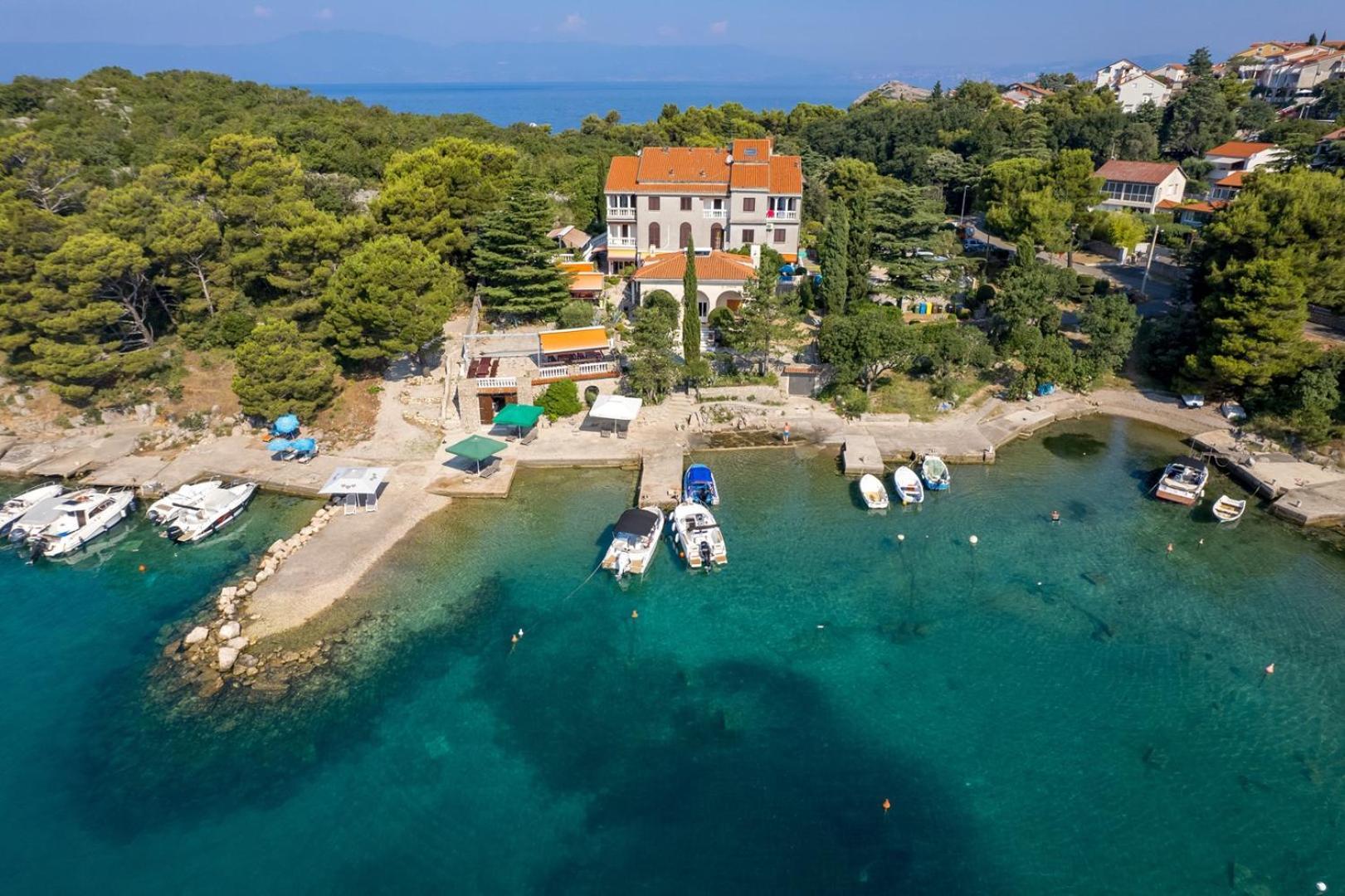 Apartments Jadranka Omišalj Екстериор снимка