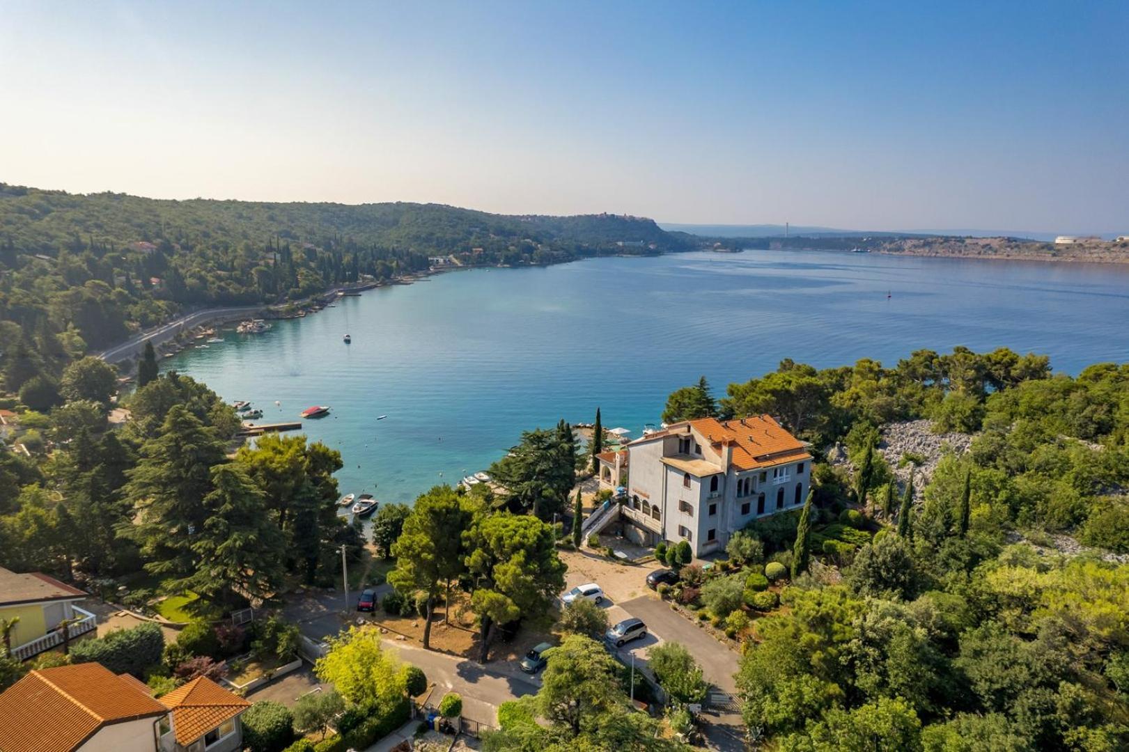 Apartments Jadranka Omišalj Екстериор снимка