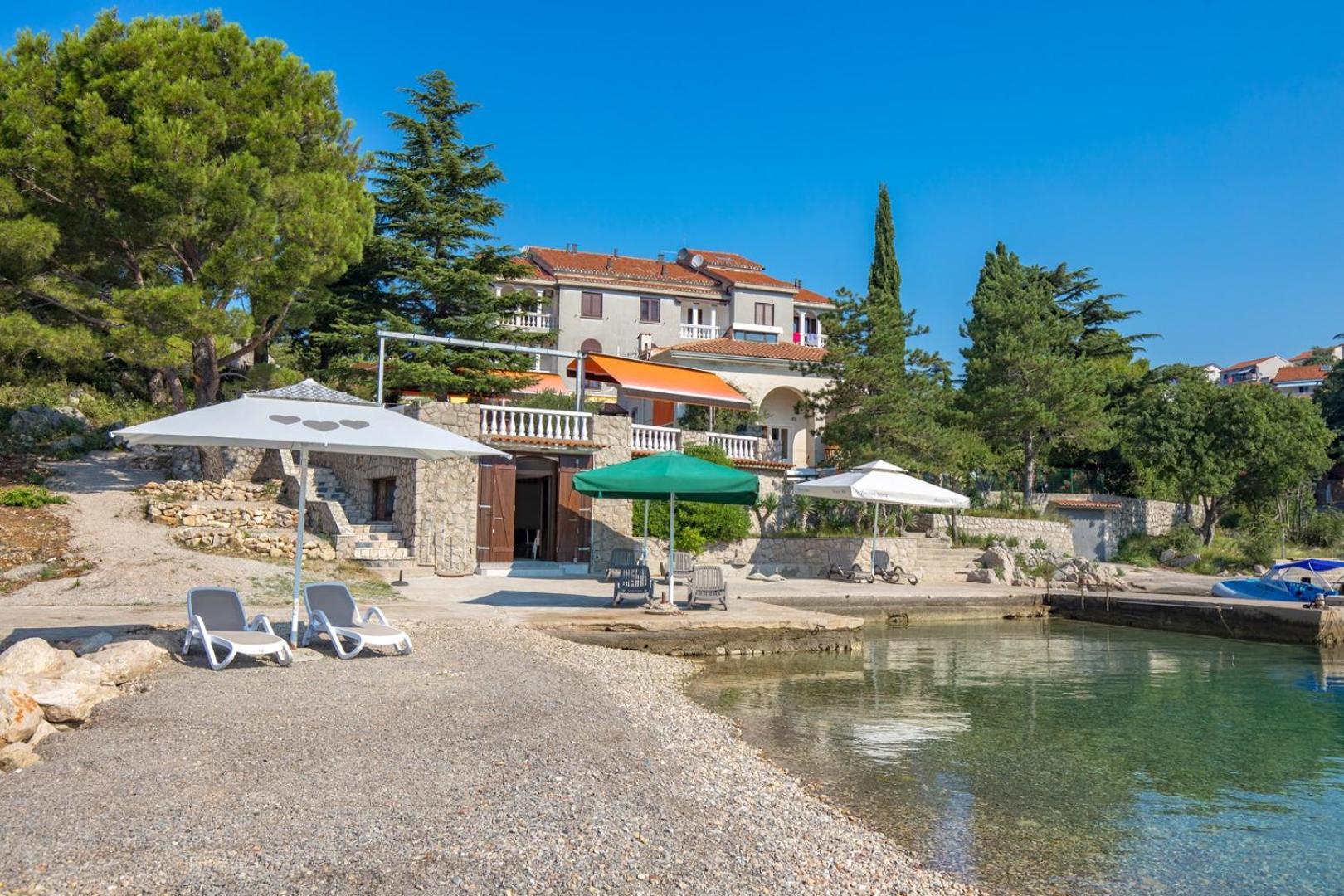 Apartments Jadranka Omišalj Екстериор снимка