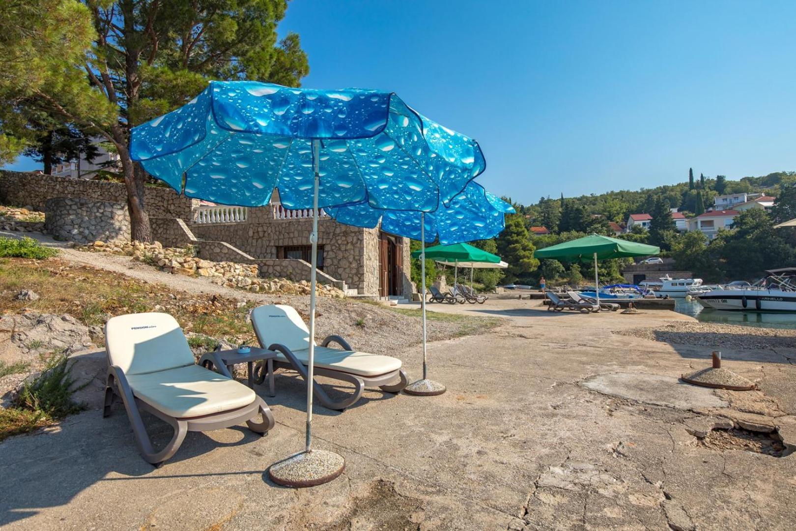Apartments Jadranka Omišalj Екстериор снимка